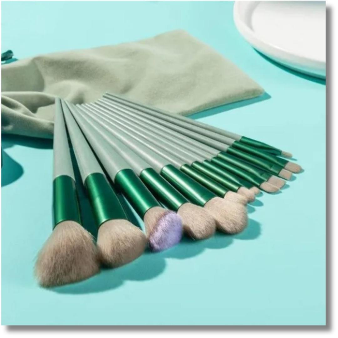 Colourful makeup brushes set for practicing makeup brushes 13 pcs set of essentials tools 🔥
